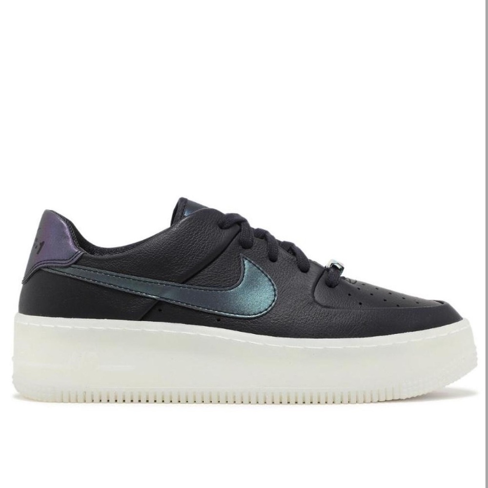 Nike Air Force 1 Sage Low